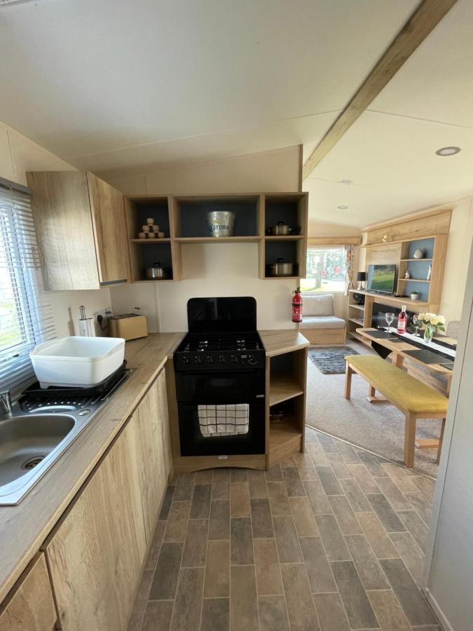 Deluxe, 3 Bed Holiday Home At Combe Haven Holiday Park Hastings Bagian luar foto